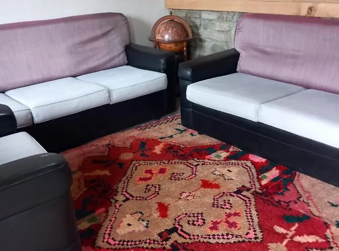 Origjina Farm Chalet *